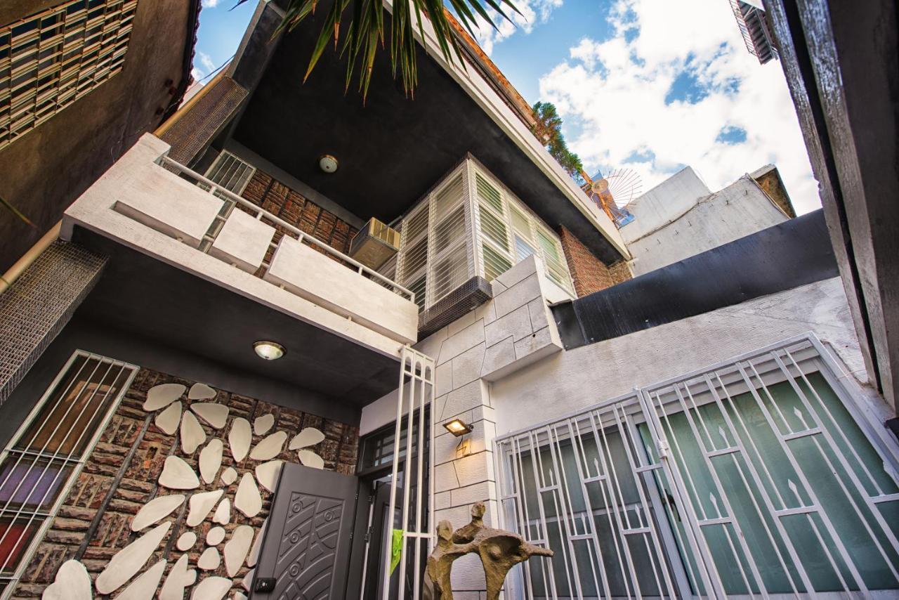 Bird Series B&B&Hostel複合式民宿#本國旅客須先匯款 Tainan Exteriör bild